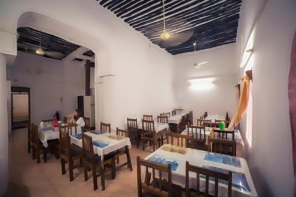 Karibu Inn Image 25